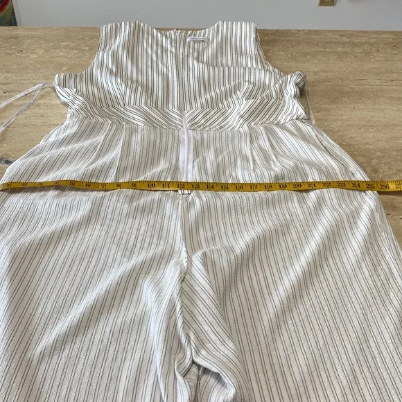 NWOT Jumpsuit Elegant Striped White with attached sash, very light and airy. - Picture 9 of 12
